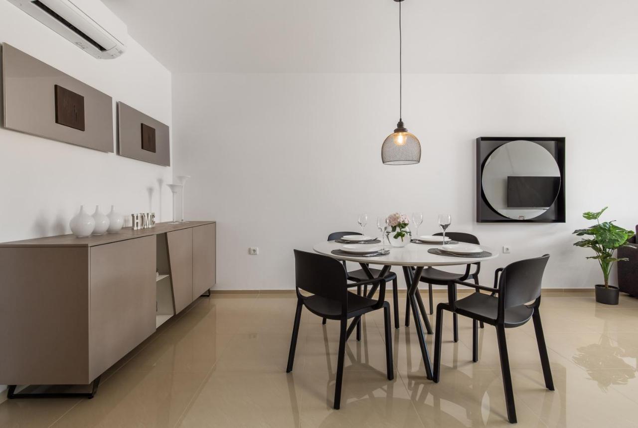Apartment Val Pjescana Uvala Bagian luar foto